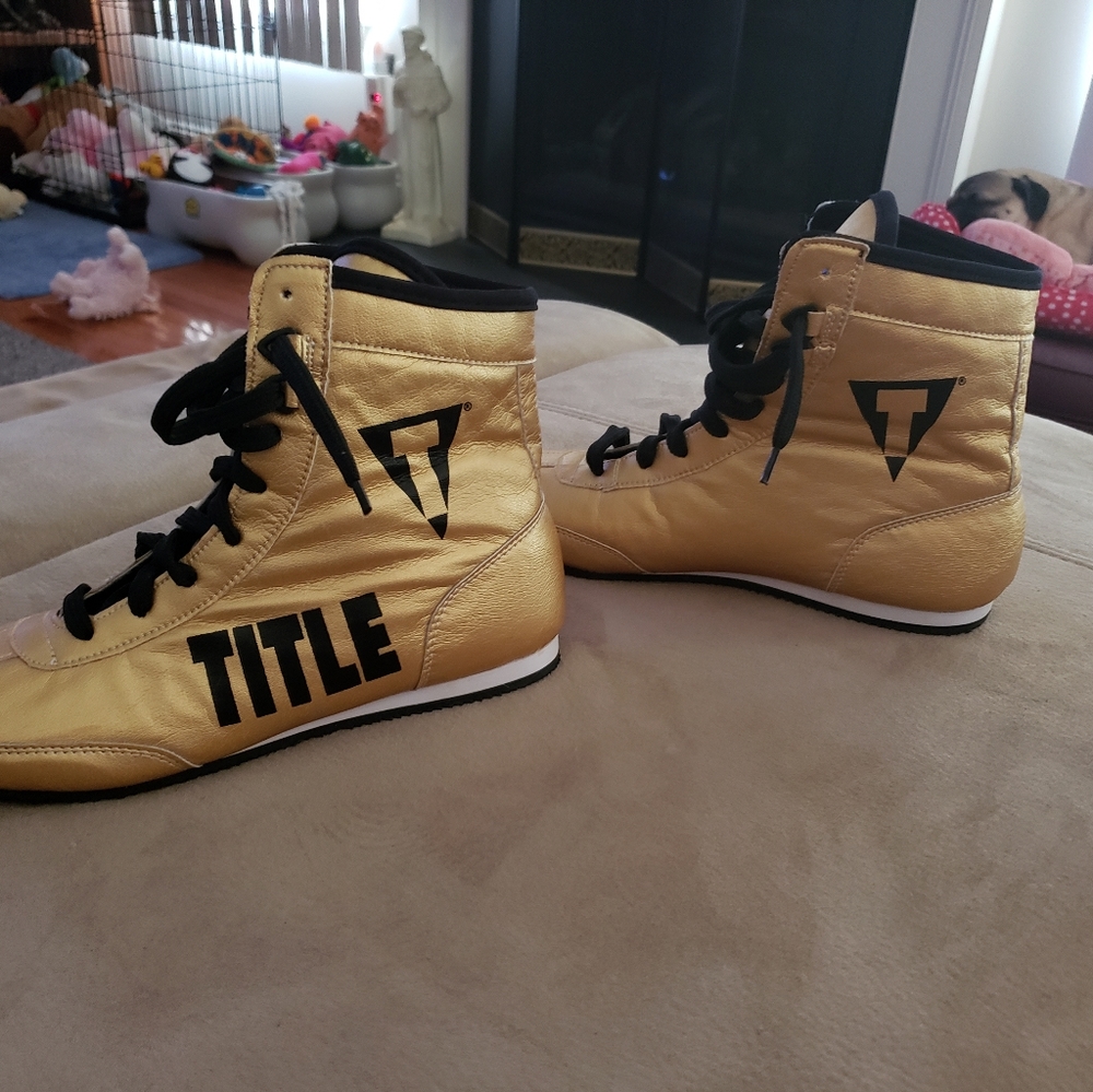 Men's  Sneaker - Picture 5 of 8